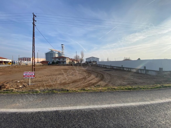 Merkez Bolvadin Satılık Arsa |  568M2 1.750.000Tl İmarlı  Resim-1