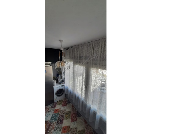 Merkez Bolvadin Satılık Daire |  2+1 Oda | 90M2 1.650.000Tl  Krediye Uygun  | 4. Kat | Kombi | 1 Banyo | 1 Yatak Odası Resim-3