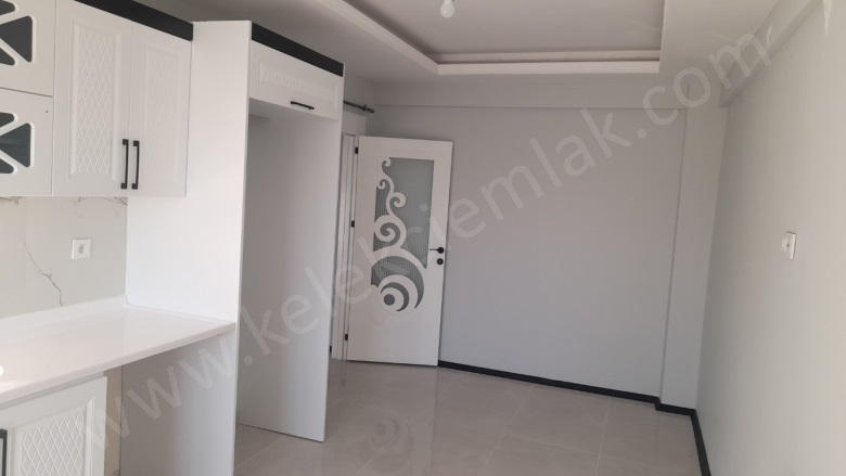 Merkez Bolvadin Kiralık Daire |  2+1 Oda | 80M2 Aylık 14.000Tl  Krediye Uygun  | 2. Kat | Kombi | 1 Banyo | 1 Yatak Odası Resim-5