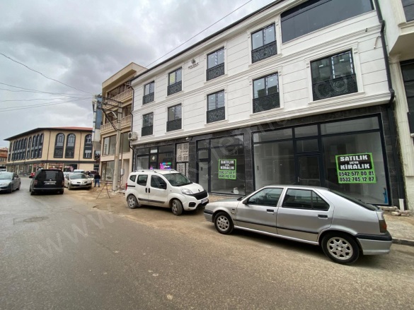 Merkez Bolvadin Kiralık Ofis / Büro |  1+1 Oda | 40M2 Aylık 13.000Tl  Krediye Uygun  | 3. Kat | Kombi | 1 Banyo Resim-2