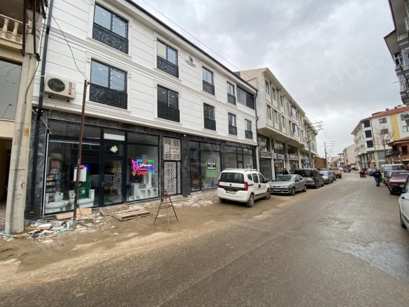 Merkez Bolvadin Kiralık Ofis / Büro |  1+1 Oda | 40M2 Aylık 13.000Tl  Krediye Uygun  | 3. Kat | Kombi | 1 Banyo Resim-5