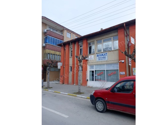 Merkez Bolvadin Kiralık Ofis / Büro |  1+1 Oda | 30M2 Aylık 5.500Tl  Krediye Uygun  | 2. Kat | Kombi | 1 Banyo Resim-3