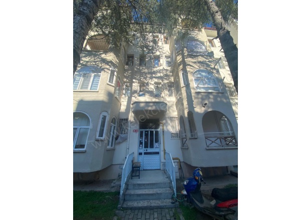 Merkez Bolvadin Satılık Daire |  2+1 Oda | 90M2 1.600.000Tl  Krediye Uygun  | 2. Kat | Kombi | 1 Banyo | 1 Yatak Odası Resim-5