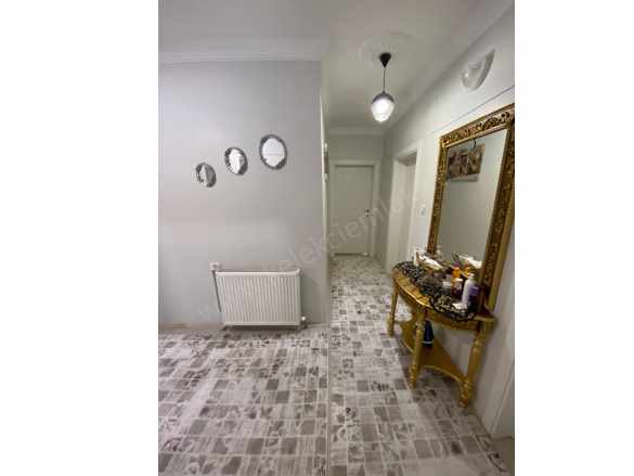 Selçukluda Köşe Başında Müstakil 5+1 Bina Satılık Ev Bolvadin