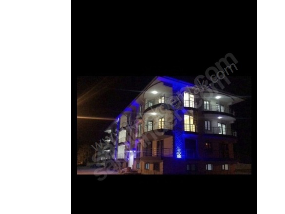 Merkez Bolvadin Satılık Daire |  3+1 Oda | 130M2 3.350.000Tl  Krediye Uygun  | 3. Kat | Kombi | 1 Banyo | 1 Yatak Odası Resim-3