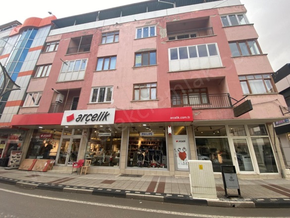 Merkez Bolvadin Kiralık Daire |  3+1 Oda | 140M2 Aylık 10.000Tl  Krediye Uygun  | 3. Kat | Kombi | 1 Banyo | 1 Yatak Odası Resim-3