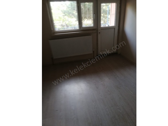 Merkez Bolvadin Satılık Müstakil Ev |  3+1 Oda | 110M2 3.500.000Tl  Krediye Uygun  | Komple Bina | Kombi | 1 Banyo | 1 Yatak Odası Resim-2