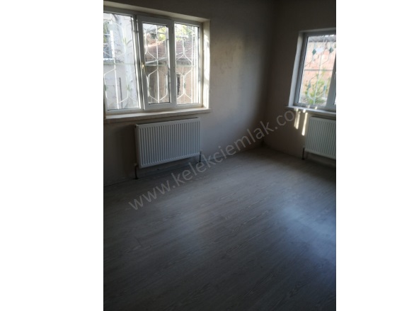 Merkez Bolvadin Satılık Müstakil Ev |  3+1 Oda | 110M2 3.500.000Tl  Krediye Uygun  | Komple Bina | Kombi | 1 Banyo | 1 Yatak Odası Resim-5