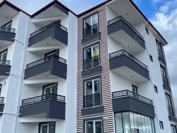 Merkez Bolvadin Kiralık Daire |  2+1 Oda | 80M2 Aylık 15.000Tl  Krediye Uygun  | 3. Kat | Kombi | 1 Banyo | 1 Yatak Odası Resim-3