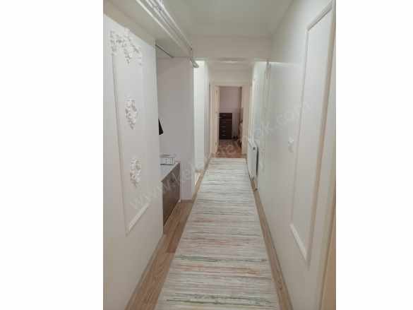 Konak Ve Safir Evlerinde Ara Katta Satılık Daire 3+1 Bolvadin