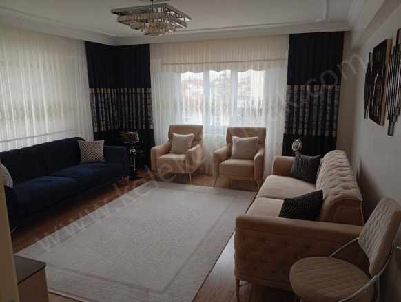 Konak Ve Safir Evlerinde Ara Katta Satılık Daire 3+1 Bolvadin