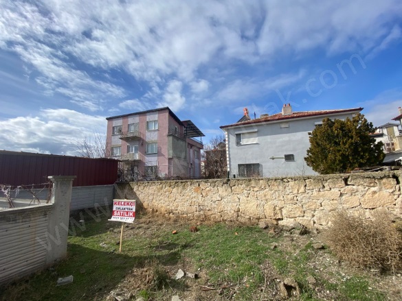 Merkez Bolvadin Satılık Arsa |  28M2 300.000Tl Resim-1