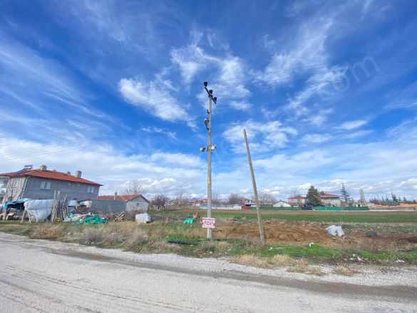 Akcandan Ağılönüne Giden Yol Üzerinde 2 Adet Satılık Arsa Bolvadin