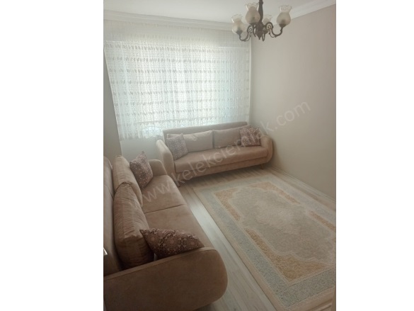 Merkez Bolvadin Satılık Daire |  3+1 Oda | 130M2 3.300.000Tl  Krediye Uygun  | 3. Kat | Kombi | 1 Banyo | 1 Yatak Odası Resim-5