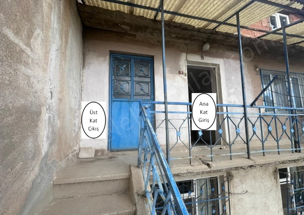 Merkez Bolvadin Satılık Daire |  5+1 Oda | 180M2 2.100.000Tl  Krediye Uygun  | 2. Kat | Soba | 1 Banyo | 2 Yatak Odası Resim-2