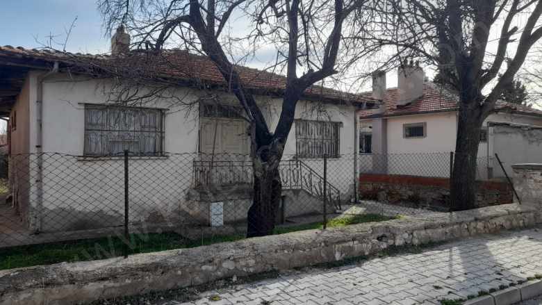 Cirit Mahallesi Mevlana Sokakta 3+1 Satılık Müstakil Ev Merkez