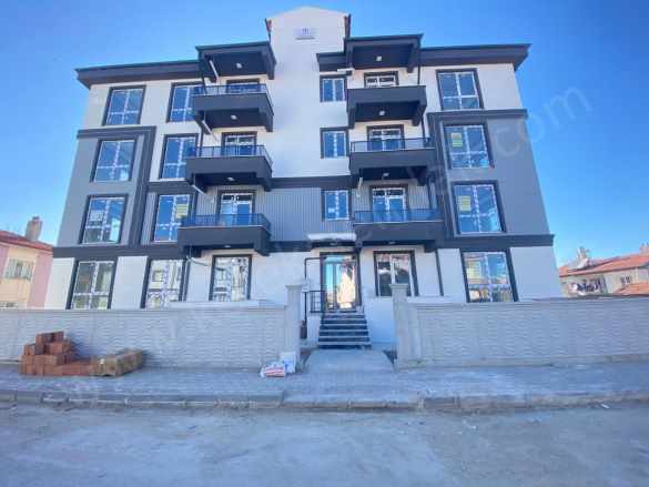 Cirit Mahallesi Kurtuluş Sokakta Sıfır 3+1 Satılık Daire Bolvadin