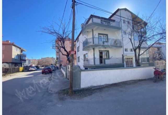 Yenice Mahallesi Elmas Sokakta Kiralık Daire 3+1 Bolvadin