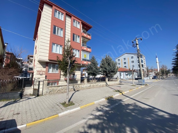 Merkez Bolvadin Kiralık Daire |  1+1 Oda | 45M2 Aylık 15.000Tl  Krediye Uygun  Eşyalı  | 1. Kat | Kombi | 1 Banyo | 1 Yatak Odası Resim-4