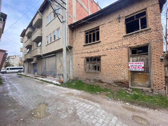 Merkez Bolvadin Satılık Arsa |  180M2 1.500.000Tl İmarlı  Resim-2