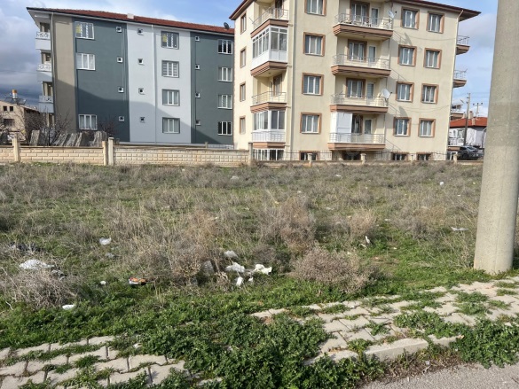 Merkez Bolvadin Satılık Arsa |  331M2 3.200.000Tl İmarlı  Resim-2