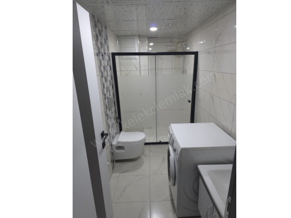 Merkez Bolvadin Kiralık Daire |  2+1 Oda | 75M2 Aylık 18.000Tl  Krediye Uygun  Eşyalı  | 3. Kat | Kombi | 1 Banyo | 1 Yatak Odası Resim-5