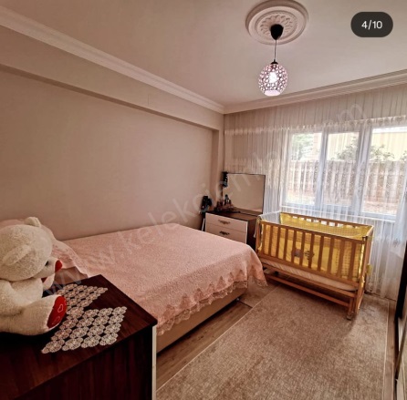 Merkez Bolvadin Satılık Daire |  3+1 Oda | 140M2 2.200.000Tl  Krediye Uygun  | Bahçe Katı | Kombi | 1 Banyo | 1 Yatak Odası Resim-2