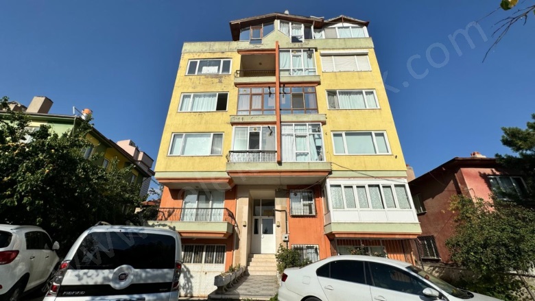 Merkez Bolvadin Kiralık Daire |  2+1 Oda | 120M2 Aylık 16.000Tl  Krediye Uygun  | 4. Kat | Kombi | 2 Banyo | 1 Yatak Odası Resim-1