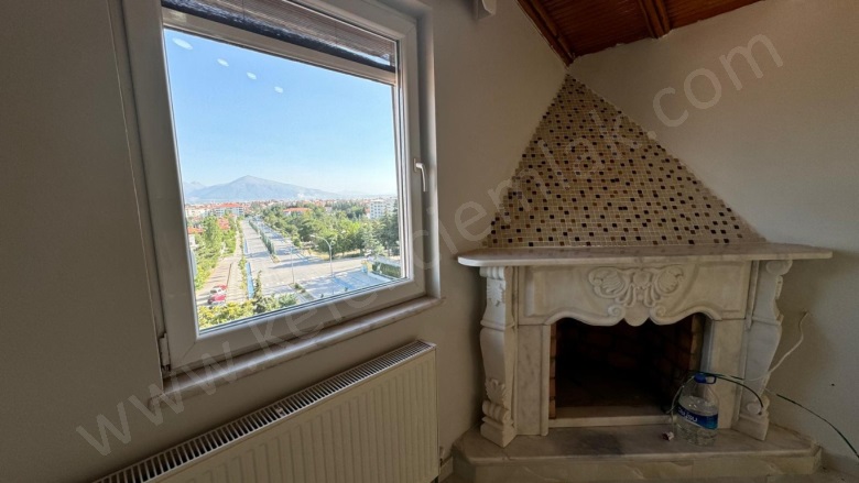 Merkez Bolvadin Kiralık Daire |  2+1 Oda | 120M2 Aylık 16.000Tl  Krediye Uygun  | 4. Kat | Kombi | 2 Banyo | 1 Yatak Odası Resim-3