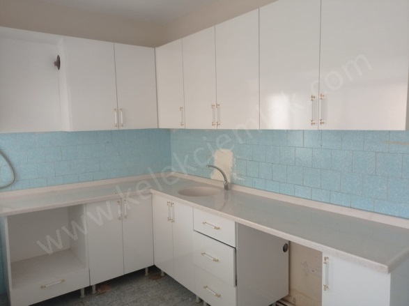Merkez Bolvadin Kiralık Daire |  3+1 Oda | 140M2 Aylık 15.000Tl  Krediye Uygun  | 2. Kat | Kombi | 1 Banyo | 1 Yatak Odası Resim-3
