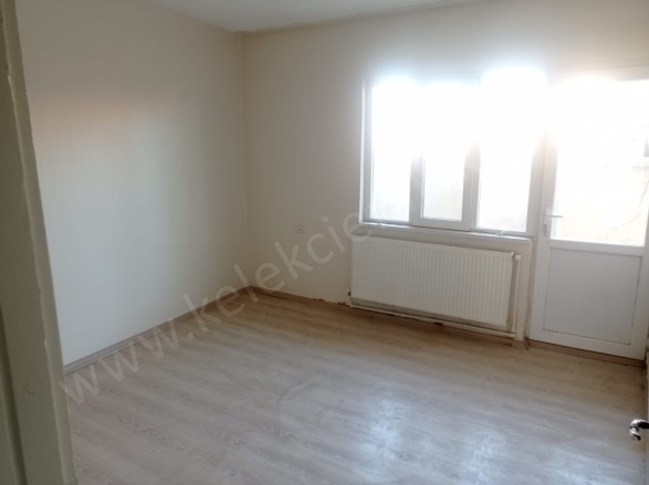 Merkez Bolvadin Kiralık Daire |  3+1 Oda | 140M2 Aylık 15.000Tl  Krediye Uygun  | 2. Kat | Kombi | 1 Banyo | 1 Yatak Odası Resim-5