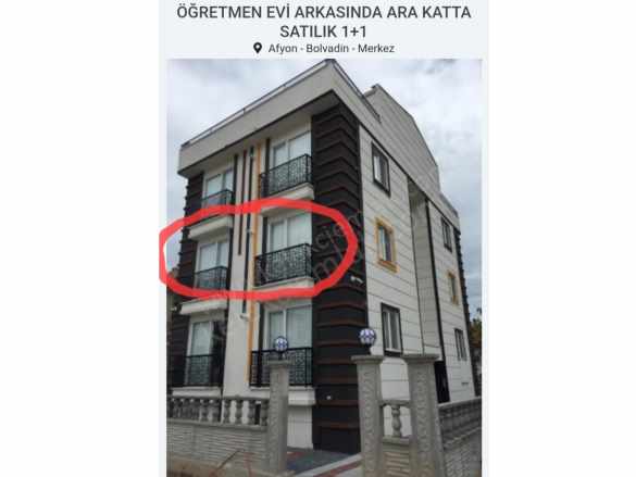 Öğretmen Evi Arkasında Ara Katta Satılık Daire 1+1 Bolvadin