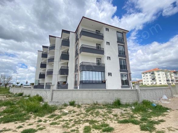 Merkez Bolvadin Satılık Daire |  1+1 Oda | 45M2 1.420.000Tl  Krediye Uygun  | 4. Kat | Kombi | 1 Banyo | 1 Yatak Odası Resim-4