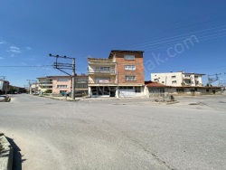 Bolvadin Merkez Satılık Müstakil Ev 3+1 140 M2 | Komple Bina | Kombi | 1 Banyo | 1 Yatak Odası
