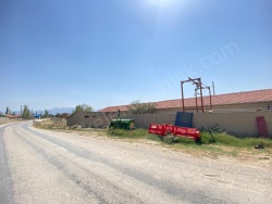 Bolvadin Merkez Satılık Çiftlik 8500 M2