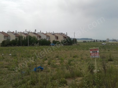 Alkop Evleri Yanında 3 Adet Satılık Arsa Bolvadin