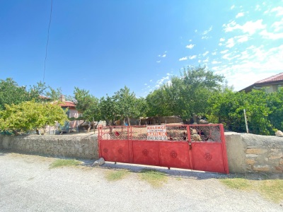 Bağlarüstü Mahallesi Sağlık Sokakta Satılık Arsa Bolvadin