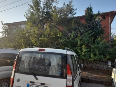 Perşembe Pazarı Yanında Müstakil 2 Katlı Ev 3+1 Satılık Bolvadin