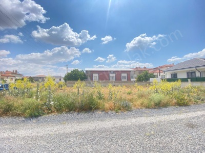 Selçuklu Mahallesi Yılmaz Sokakta Köşe Başında Satılık Arsa Bolvadin