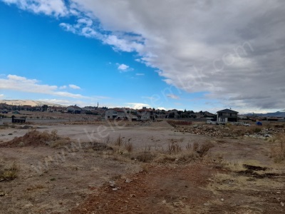 Kale Mahallesinde Köşe Parsel Satılık Arsa Bolvadin