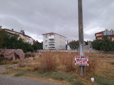 Selçukluda Güney Cepheli Satılık Arsa Afyon Bolvadin