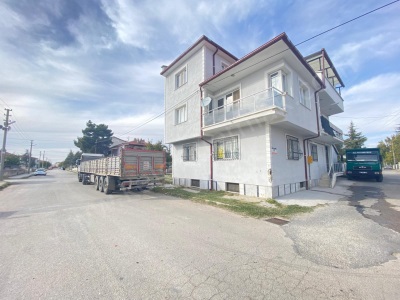 Yeni Mahalle Libas Sokakta Kiralık Daire 3+1 Bolvadin