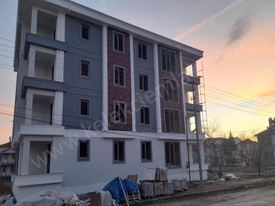 Konak Mahallesinde Ara Katta 3+1 Satılık Daire Bolvadin