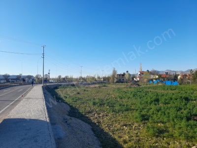 Erkmen Mahallesinde Çevre Yoluna Sıfır Satılık Tarla Bolvadin
