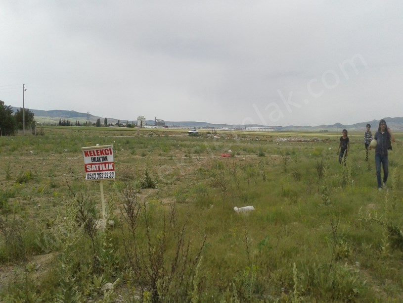 ALKOP EVLERİ YANINDA 3 ADET ARSA