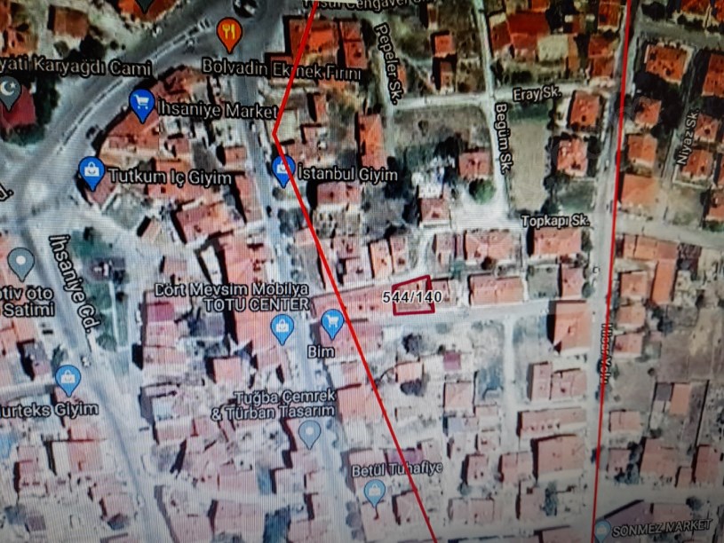 HASTANE MAHALLESİNDE ESKİ BİMİN YANINDA ARSA