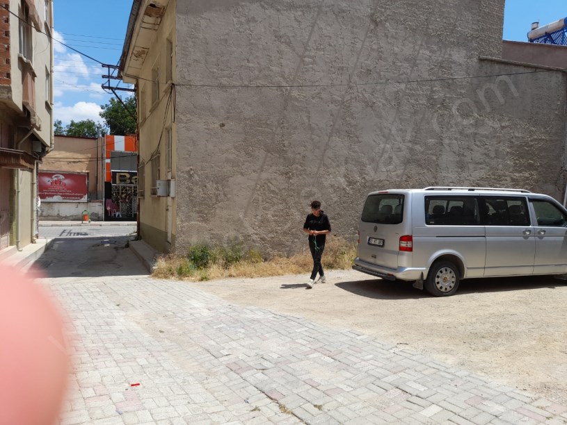 ALACA MAHALLESİ HACI HALİFE ÇIKMAZINDA ARSA