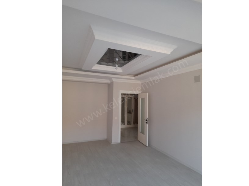LALASİNANPAŞA MAHALLESİNDE SATILIK  DAİRELER