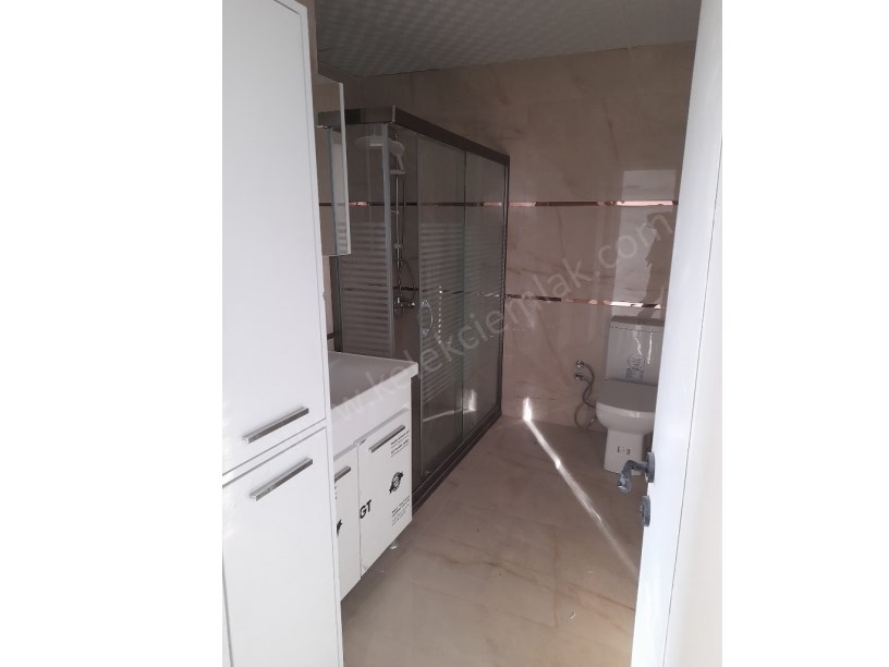 LALASİNANPAŞA MAHALLESİNDE SATILIK  DAİRELER