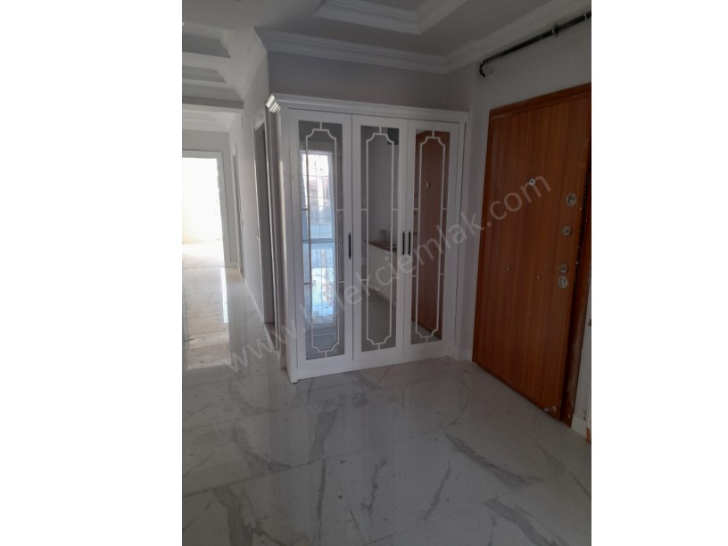 LALASİNANPAŞA MAHALLESİNDE SATILIK  DAİRELER